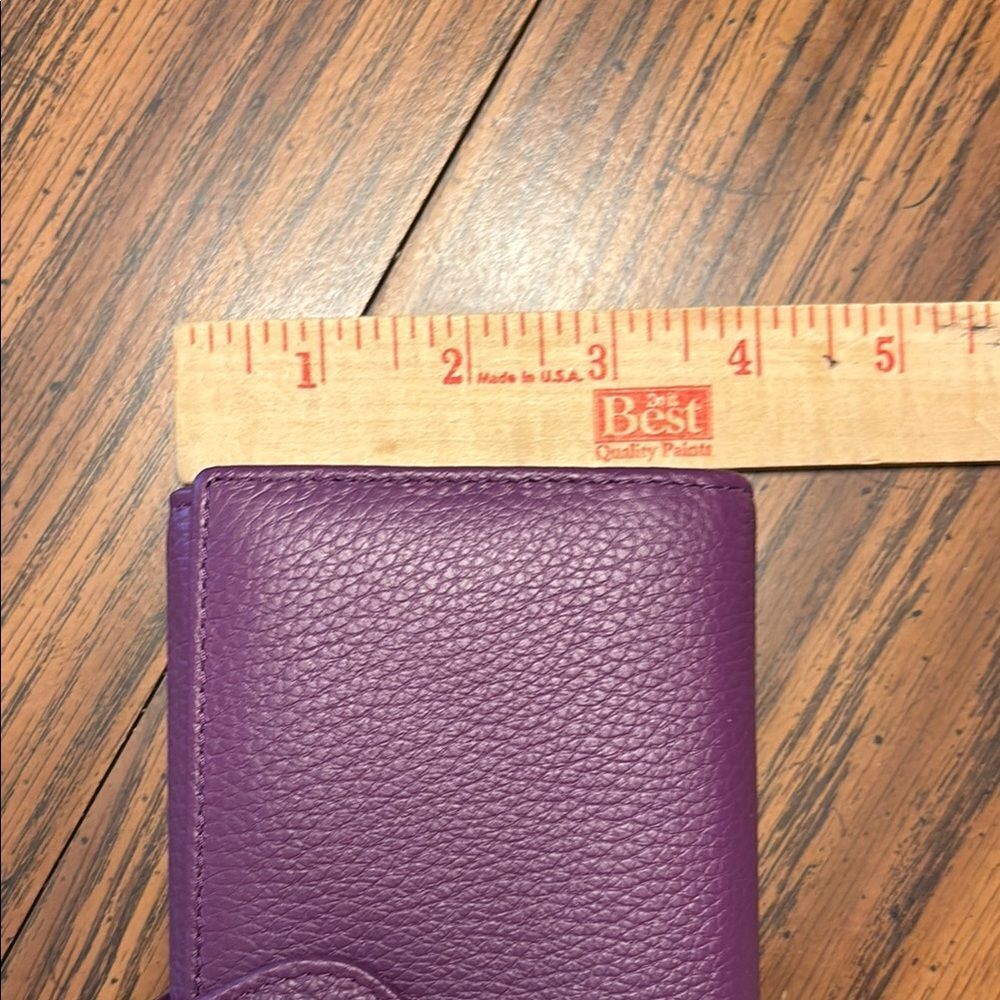 Elegant Purple NWOT Wallet with Minimalist Design - Picture 8 of 8